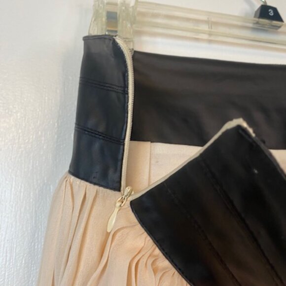 Blue Rain Blush pink and Black knee high skirt - Picture 8 of 9